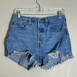 Levi’s‎ 501 Women’s Button-fly Cutoff Shorts Size Large destroyed